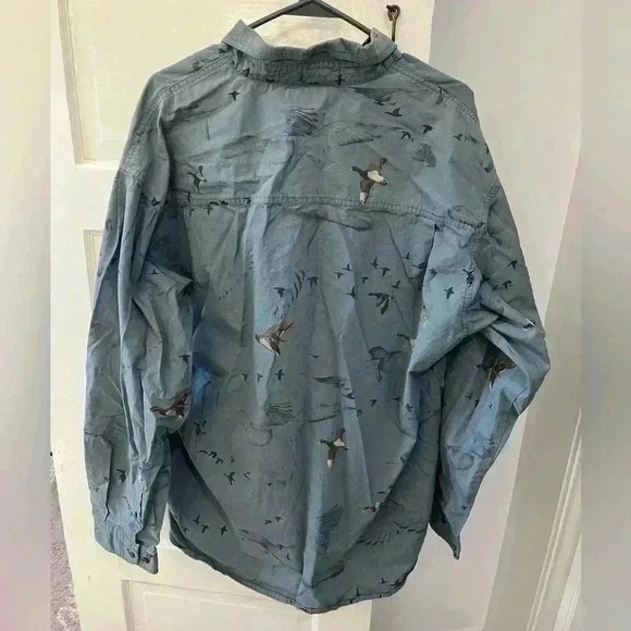 Columbia lightweight blue button-down, long sleeve mens size extra large - Picture 8 of 8